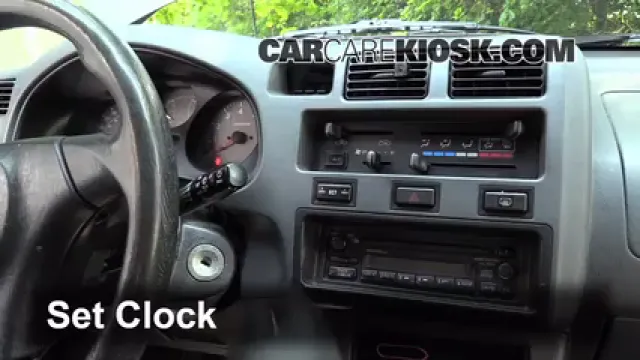 2000 Toyota RAV4 2.0L 4 Cyl. Horloge Régler l'horloge